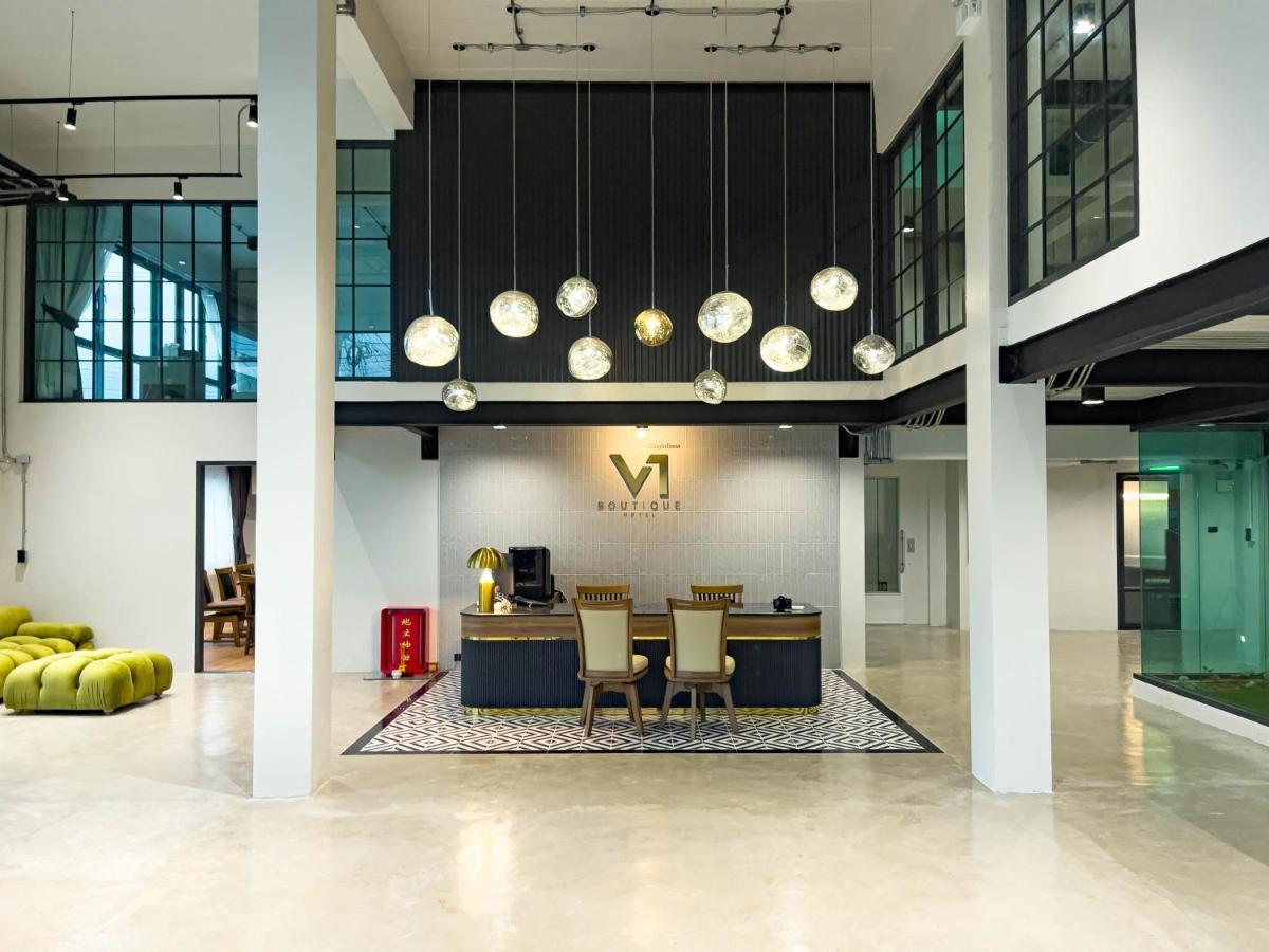 V1 Boutique Hotel Kanchanaburi Exterior photo