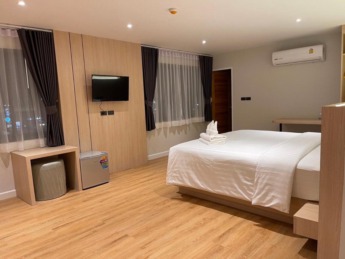 V1 Boutique Hotel Kanchanaburi Exterior photo
