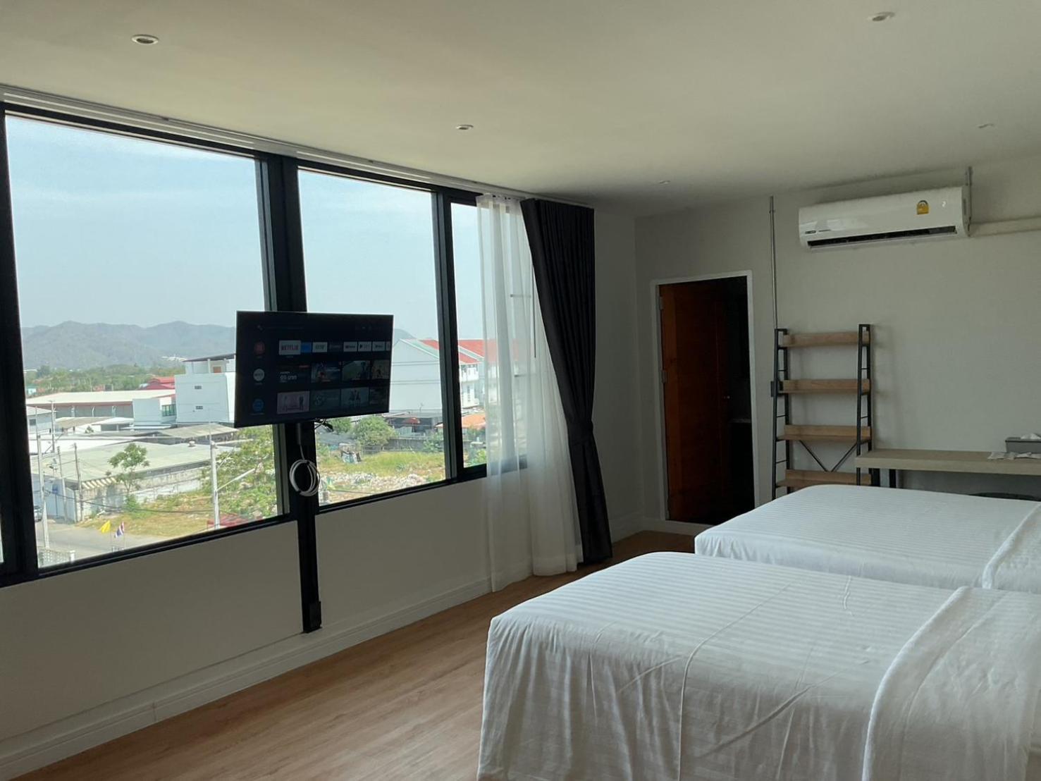 V1 Boutique Hotel Kanchanaburi Exterior photo