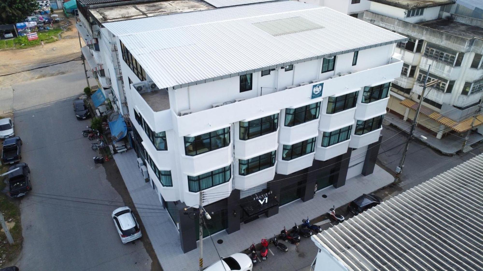 V1 Boutique Hotel Kanchanaburi Exterior photo